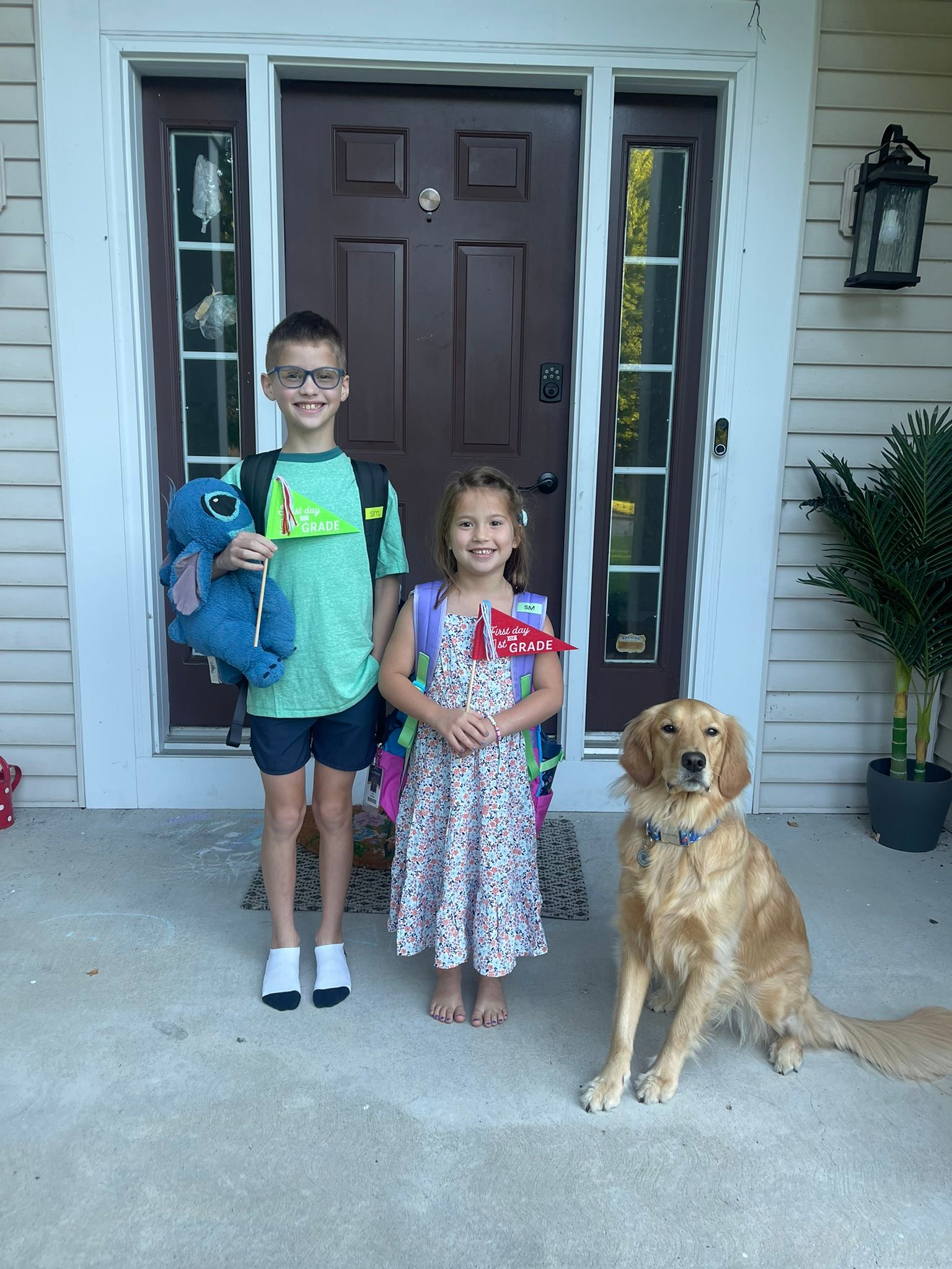 Off they go!  Have a great year kiddos! 
.
Ironically, Ruby was the hardest one to wake up 🤣