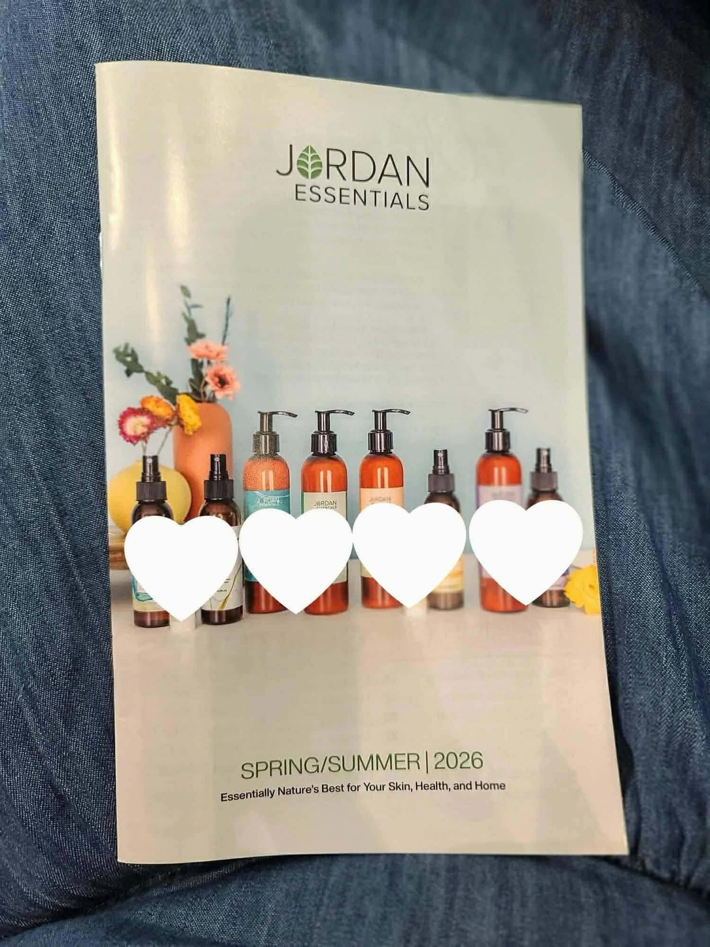 Anyone else feeling ready to shake off winter and step into something fresh? 
.
Spring at Jordan Essentials is almost here and it’s GOOD! 
.
Who’s ready for a little reset?  Tell me what you want to hear about 👇